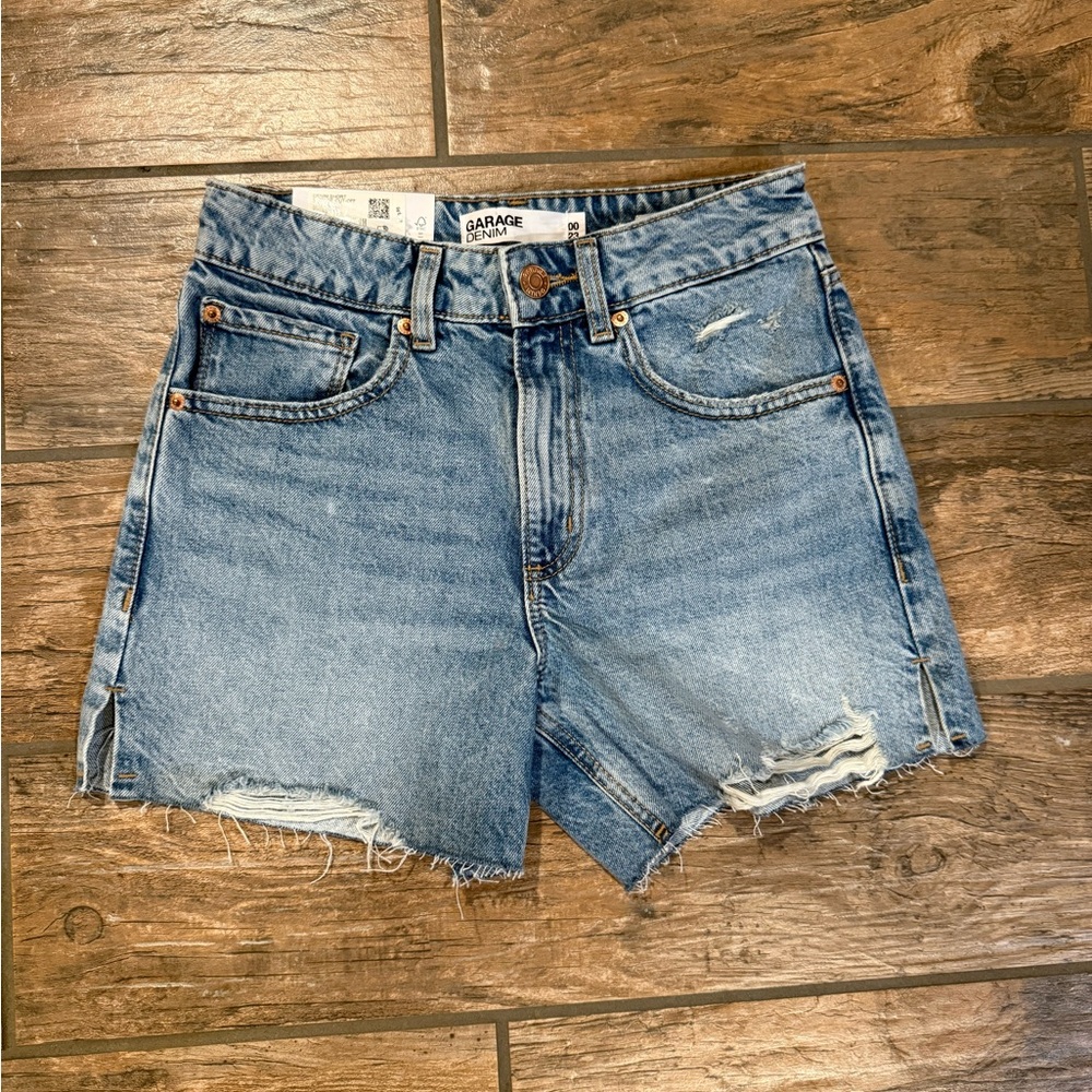 Garage Medium Blue Distressed Denim Jean Shorts NWT